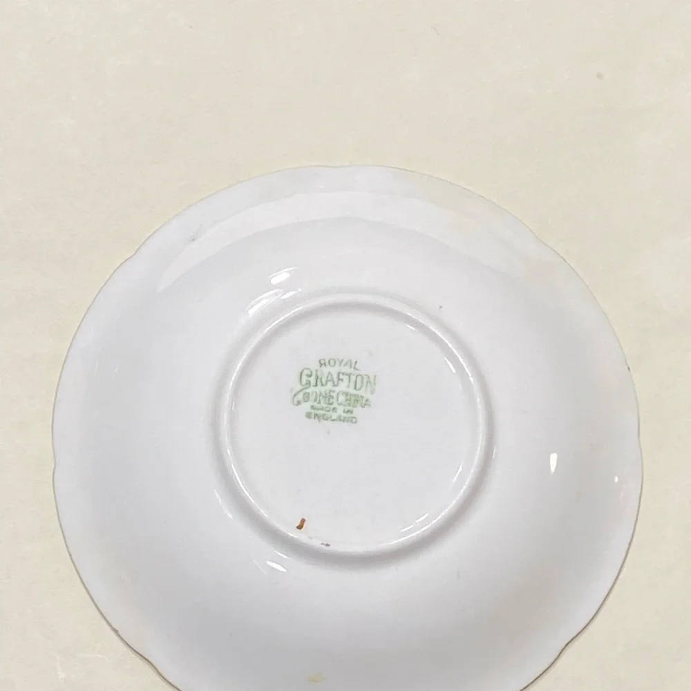 Royal Grafton Fine Bone China‎ Tea Cup and Saucer